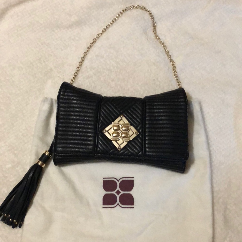 BCBG clutch